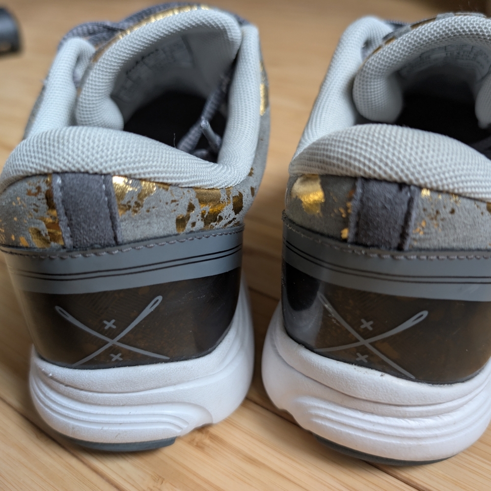 Inkkas Gray and Black Sneakers - Picture 4 of 4